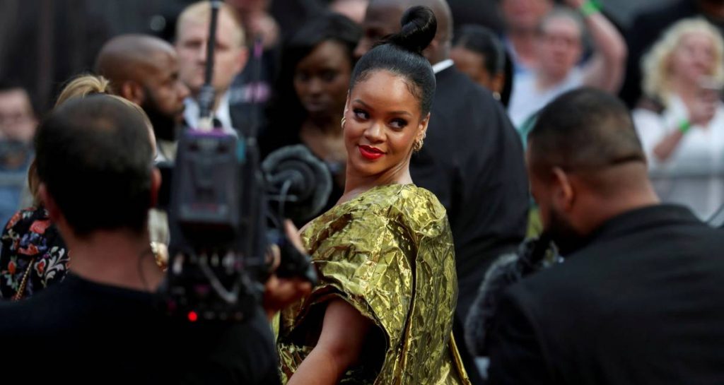 ريانا تلمح إلى زواجها سراً من ملياردير سعودي