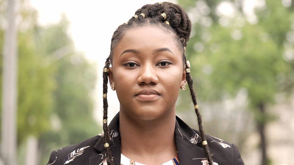 رئيس غامبيا يحيى جامع ملكة الجمال غامبيا