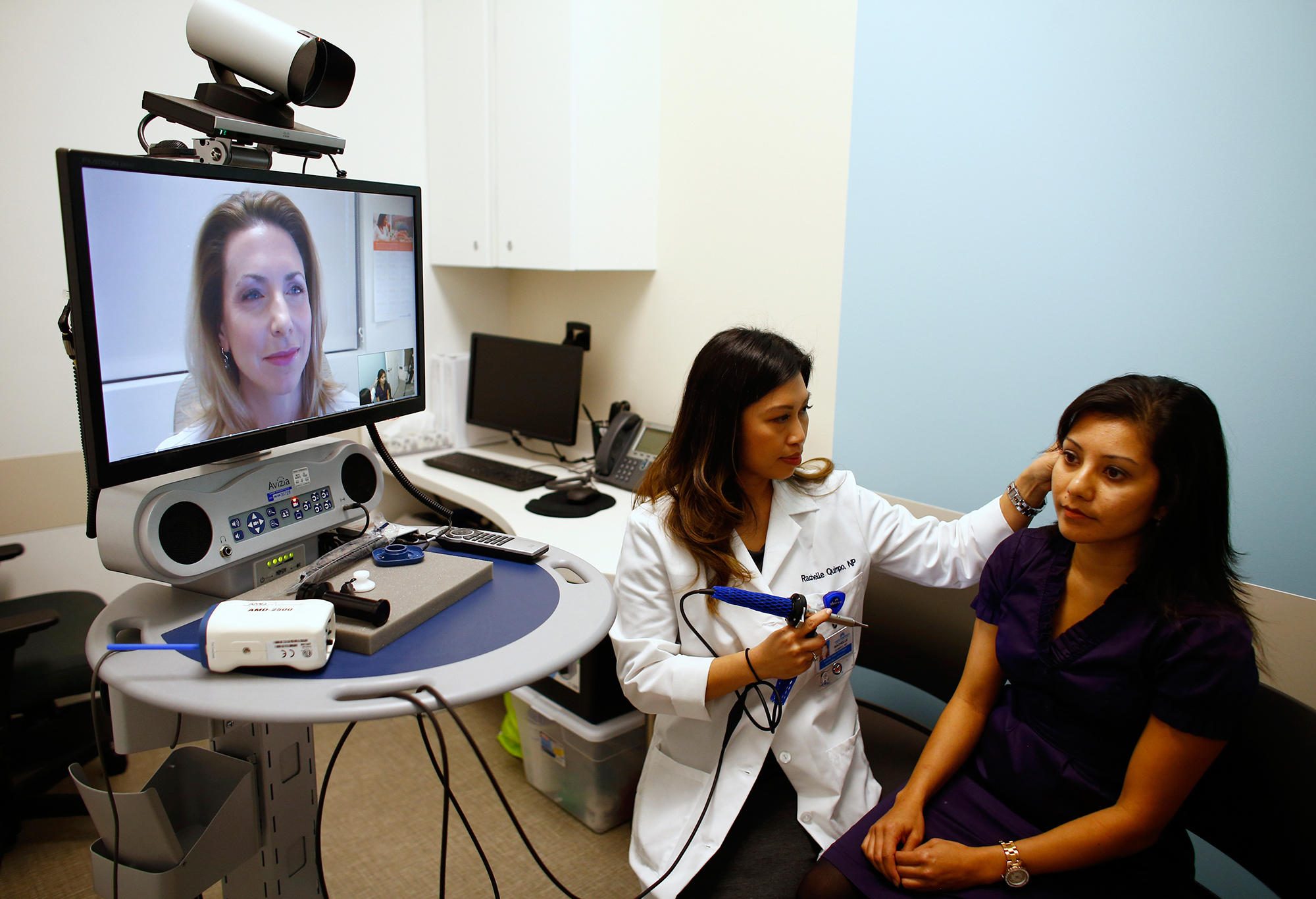 كتلة شمع أذن مريض بريطانيا