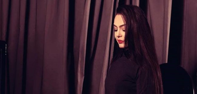 الفنانة شريهان وعمرو واكد وخالد أبو النجا ينعون الرئيس الأسبق محمد مرسي