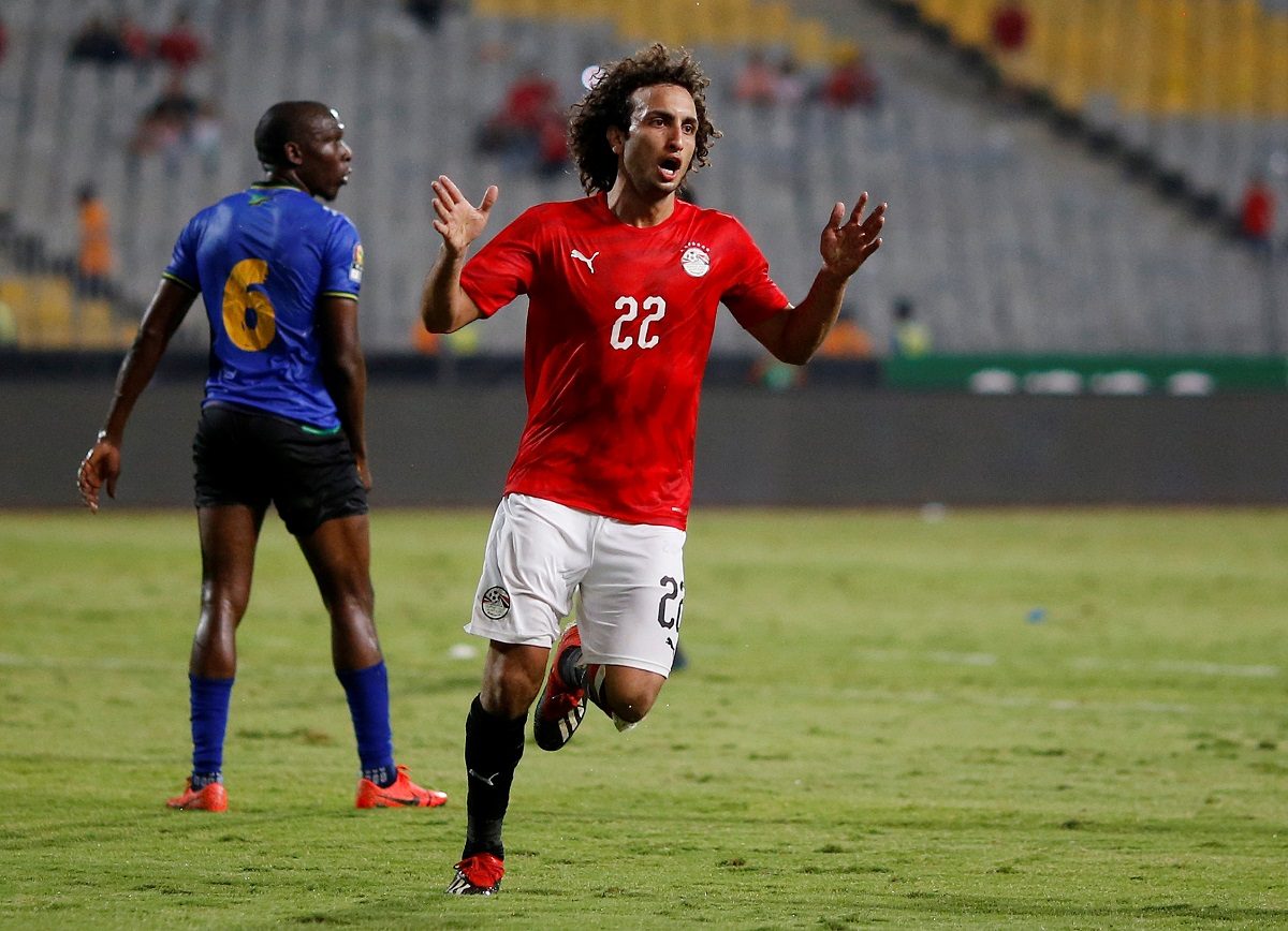 مكالمة هاتفية «عُليا» تنهي الأزمة.. الاتحاد المصري يستبعد اللاعب المتحرش من معسكر المنتخب