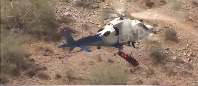 فيديو مرعب شاهده الملايين لإسعاف امرأة عبر مروحية بشكل خاطئ.. ربما لن يتصل الأمريكيون للإسعاف مرّة أخرى!