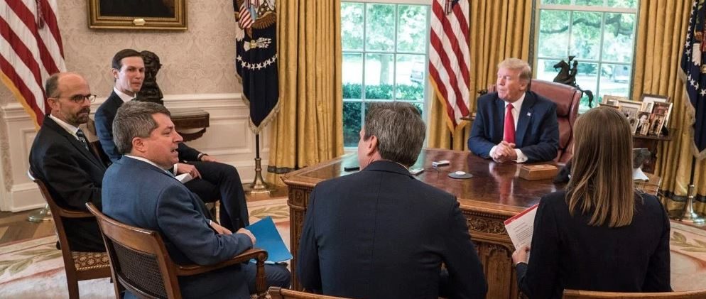 مقابلة دونالد ترامب مع فريقٍ من صحفيي مجلة Time الأمريكية منحًى