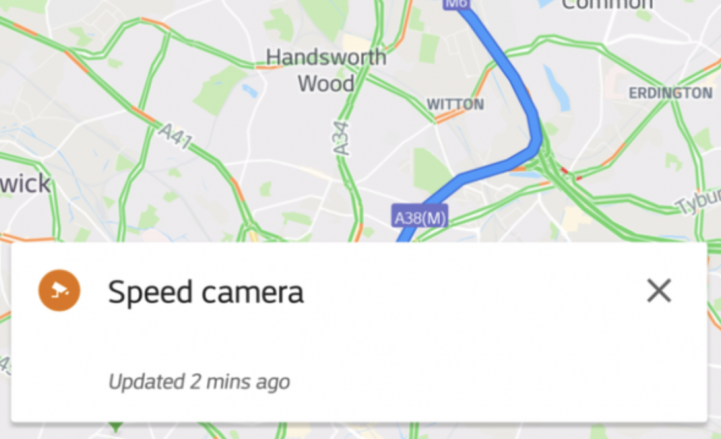 سوف يخبرك Google ما إذا كانت هناك أجهزة تتبع للسرعة وكاميرات قريبة على طريقك/ جوجل