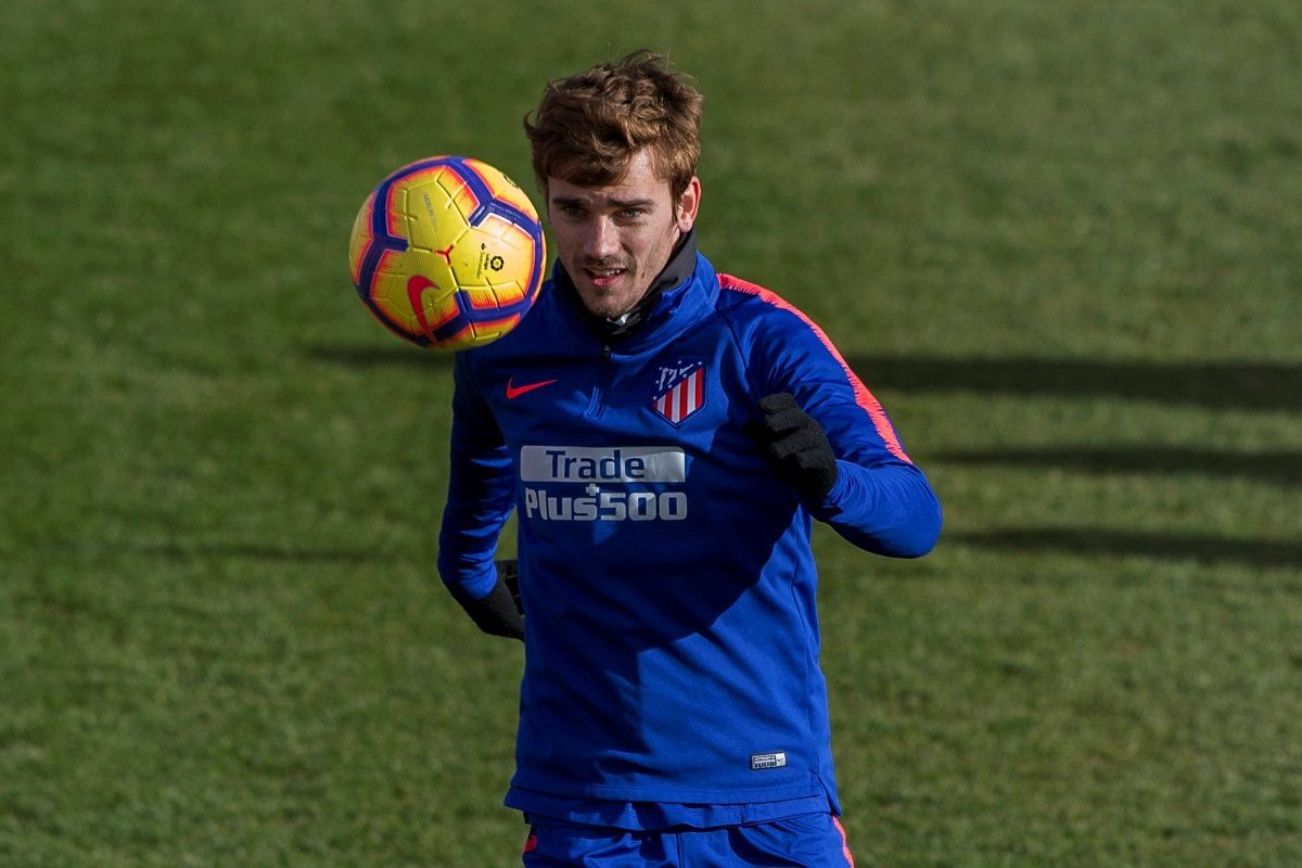 يتقاضى 17 مليون يورو سنويا.. 24 ساعة فقط تفصل برشلونة عن ضم غريزمان