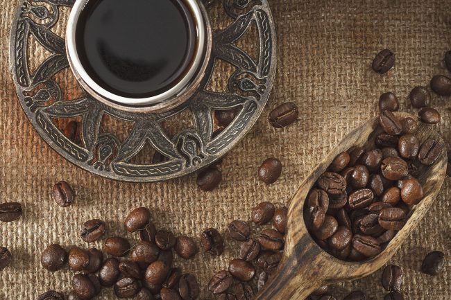 ارتبطت بجلسات الذكر ونفى محمد علي خدمه بسببها! عن تاريخ القهوة الاجتماعي في مصر