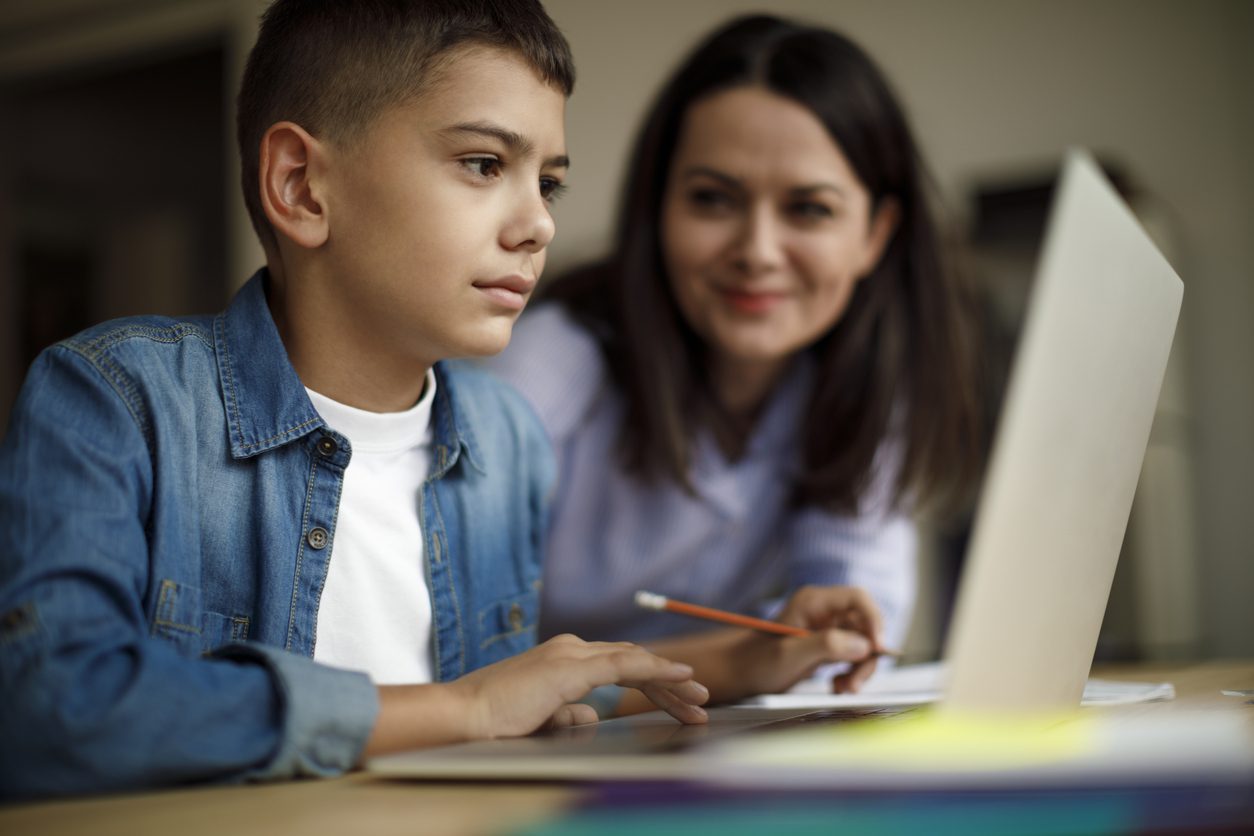 أخطاء تربية الأبناء