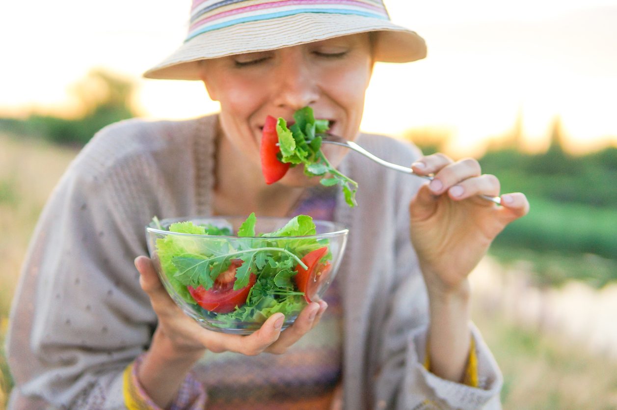 أطعمة تعزز نضارة البشرة