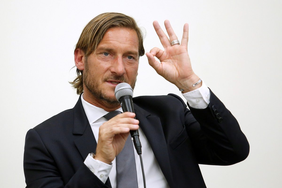 كان يفضل الموت على ترك النادي.. توتي يعلن الحرب على مالكي نادي روما الأمريكيين