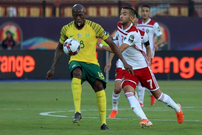 منتظراً عرضاً أفضل عقب “الكان”.. حكيم زياش يحبط طموحات إشبيلية في الميركاتو