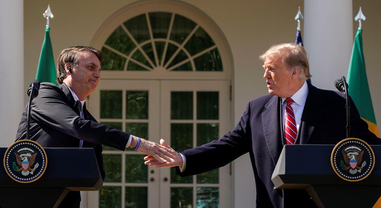 البرازيل تسير على خط المواجهة مع إيران.. فما مصلحتها في التحالف مع ترامب؟