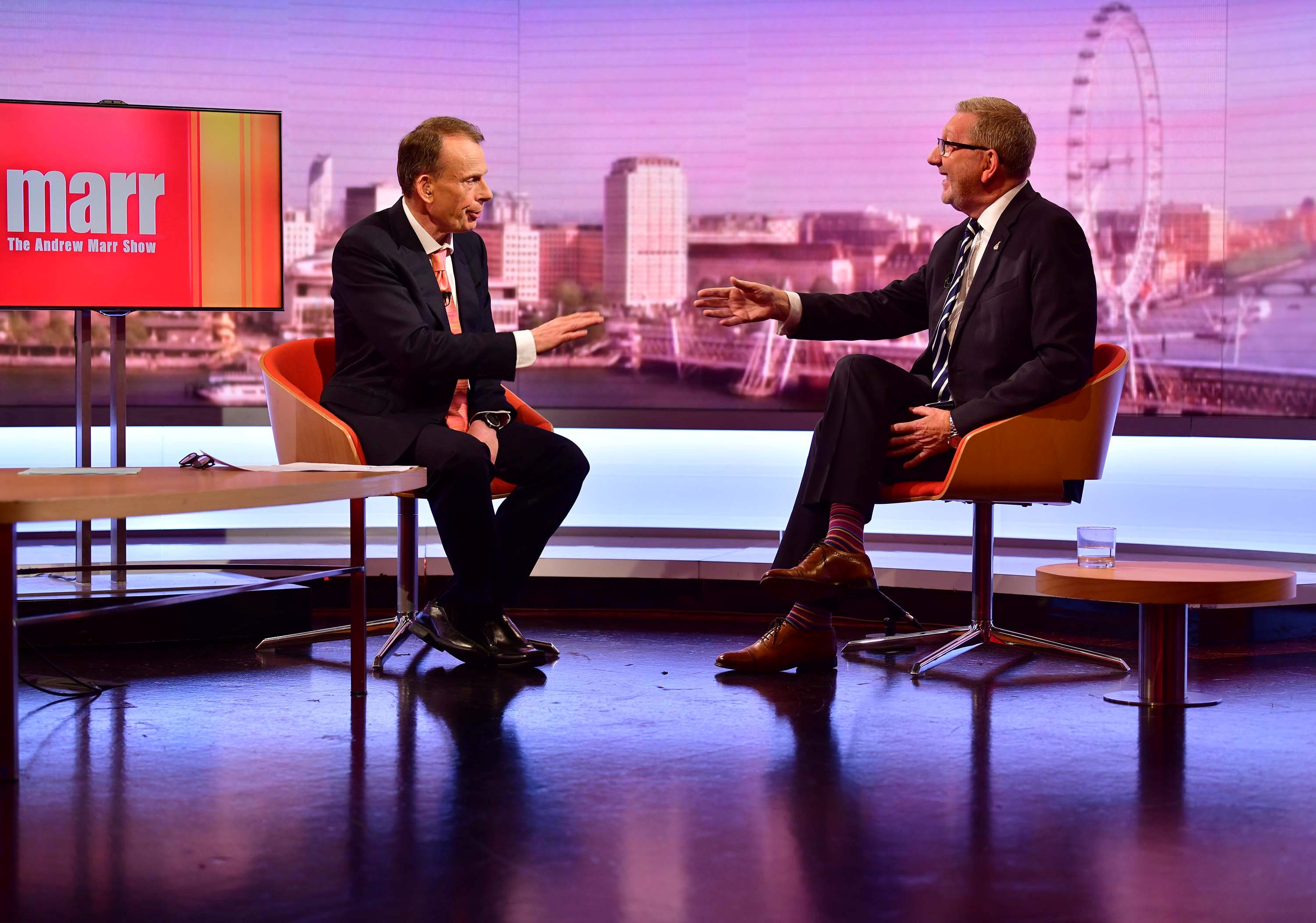 حصل بعض النجوم على زيادات في الأجور، بينما انخفضت رواتب آخرين في القائمة، وهناك أيضاً بعض المنضمّين الجدد.