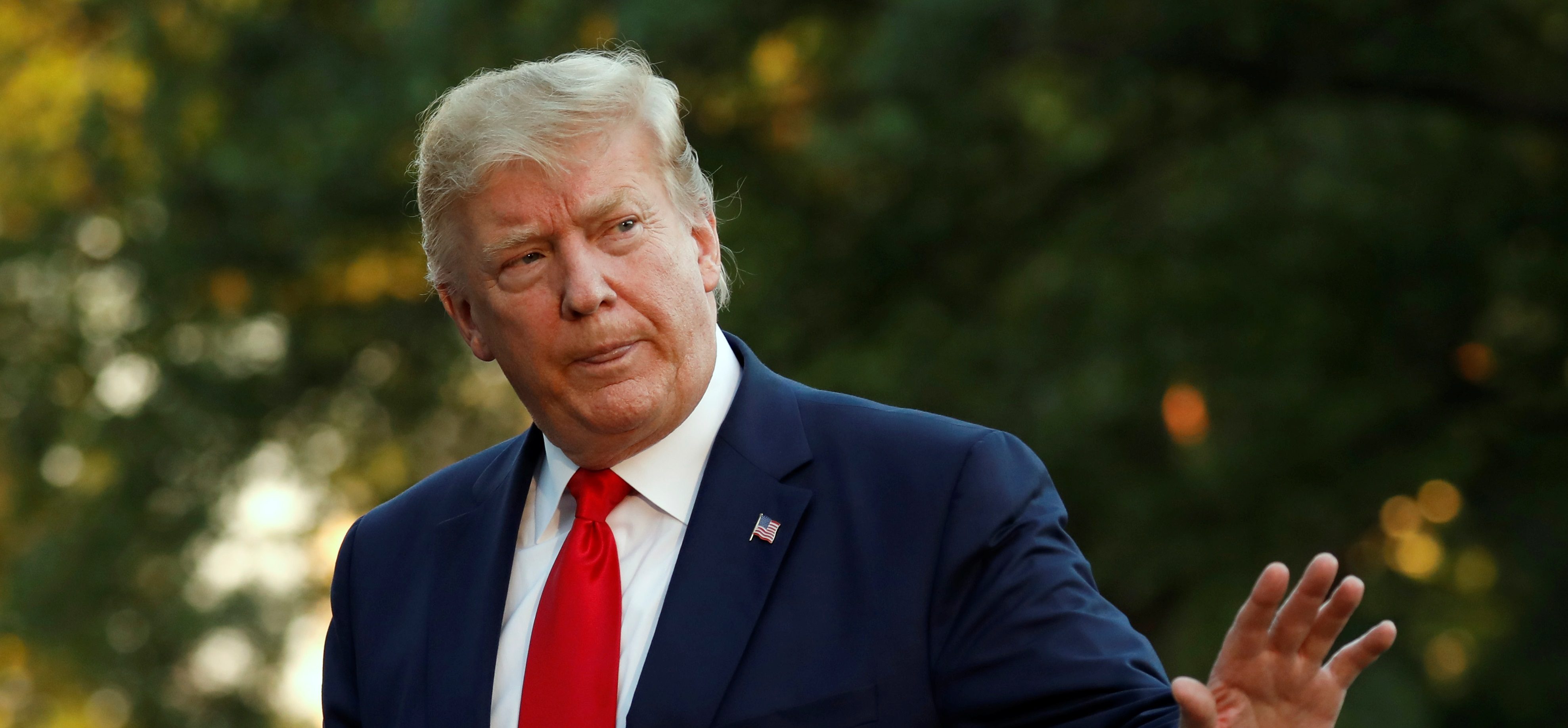 دونالد ترامب الرئيس الأمريكي السفير البريطاني تيريزا ماي