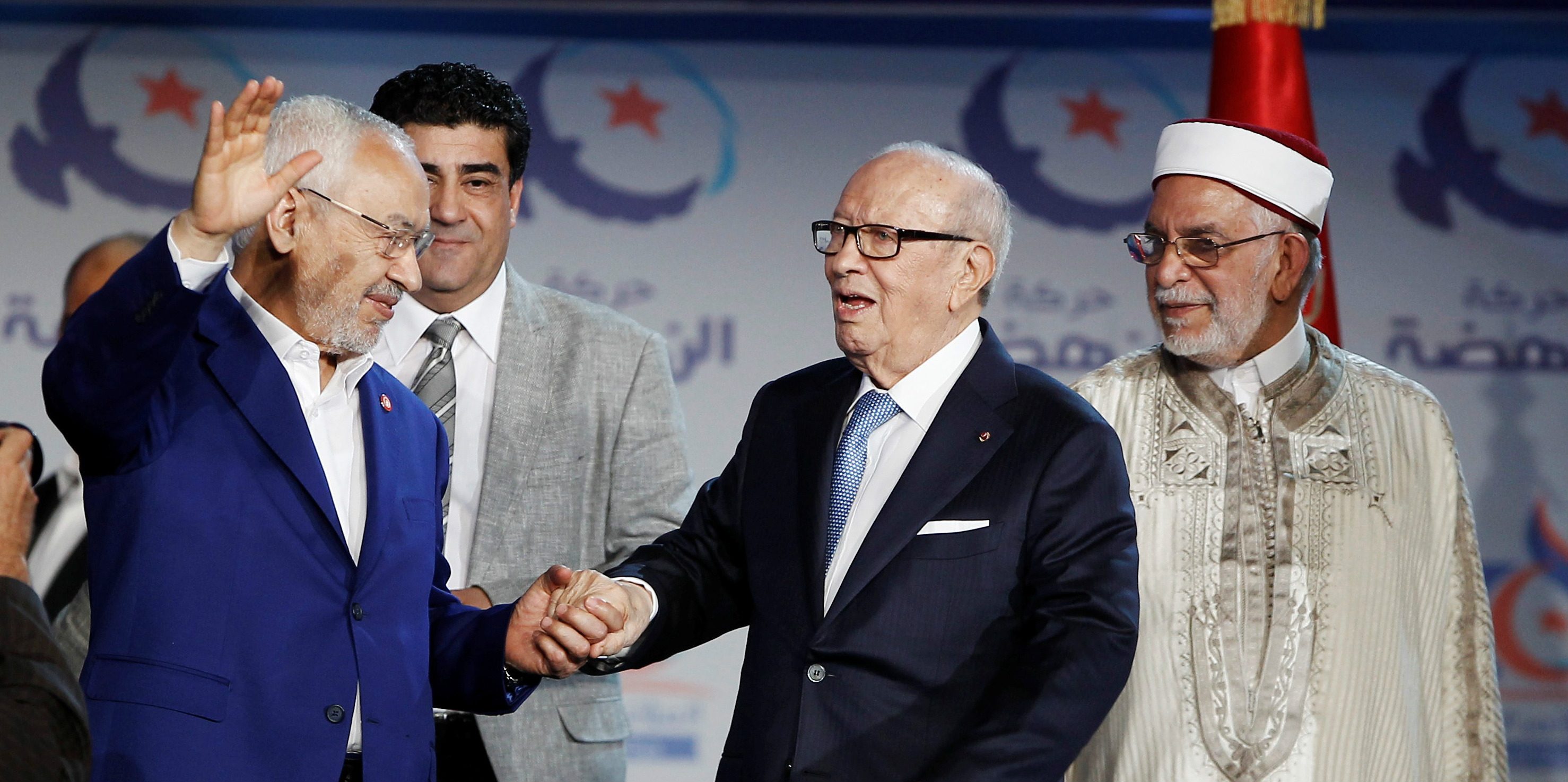 التواق بين السبسي والغنوشي قاد البلاد خلال السنوات الماضية/رويترز