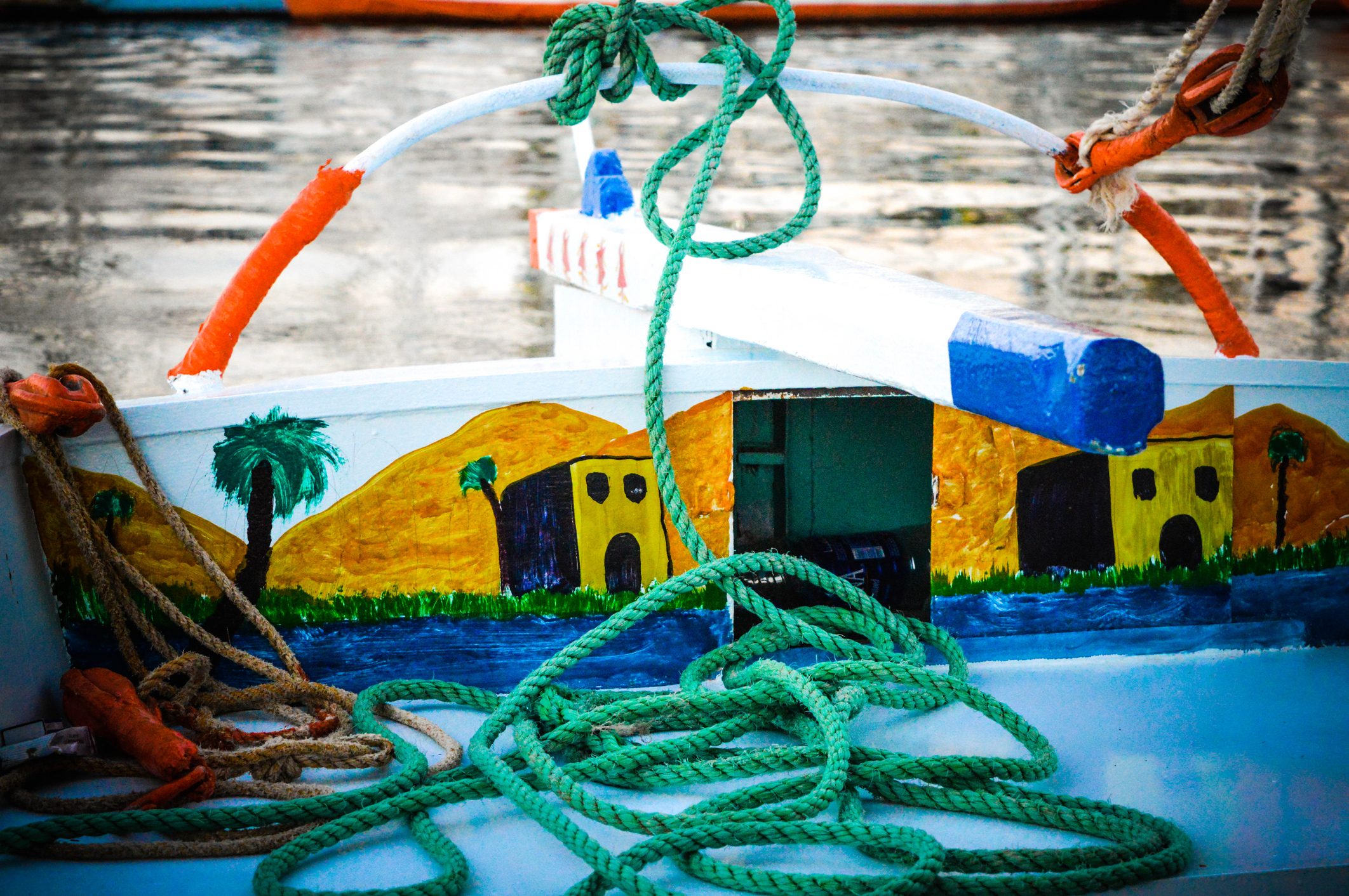 رحلة العمر على دهبية.. قاربٌ يبحر بهدوء على مجرى النيل عكس التيار 5 أيام