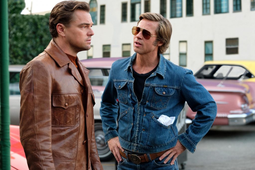 براد بيت وليوناردو دي كابريو في فيلم Once Upon a Time In Hollywood (Web)