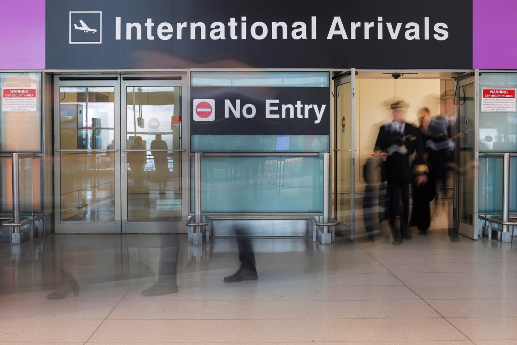 مطار لوغان بمدينة بوسطن الأمريكية/ رويترز