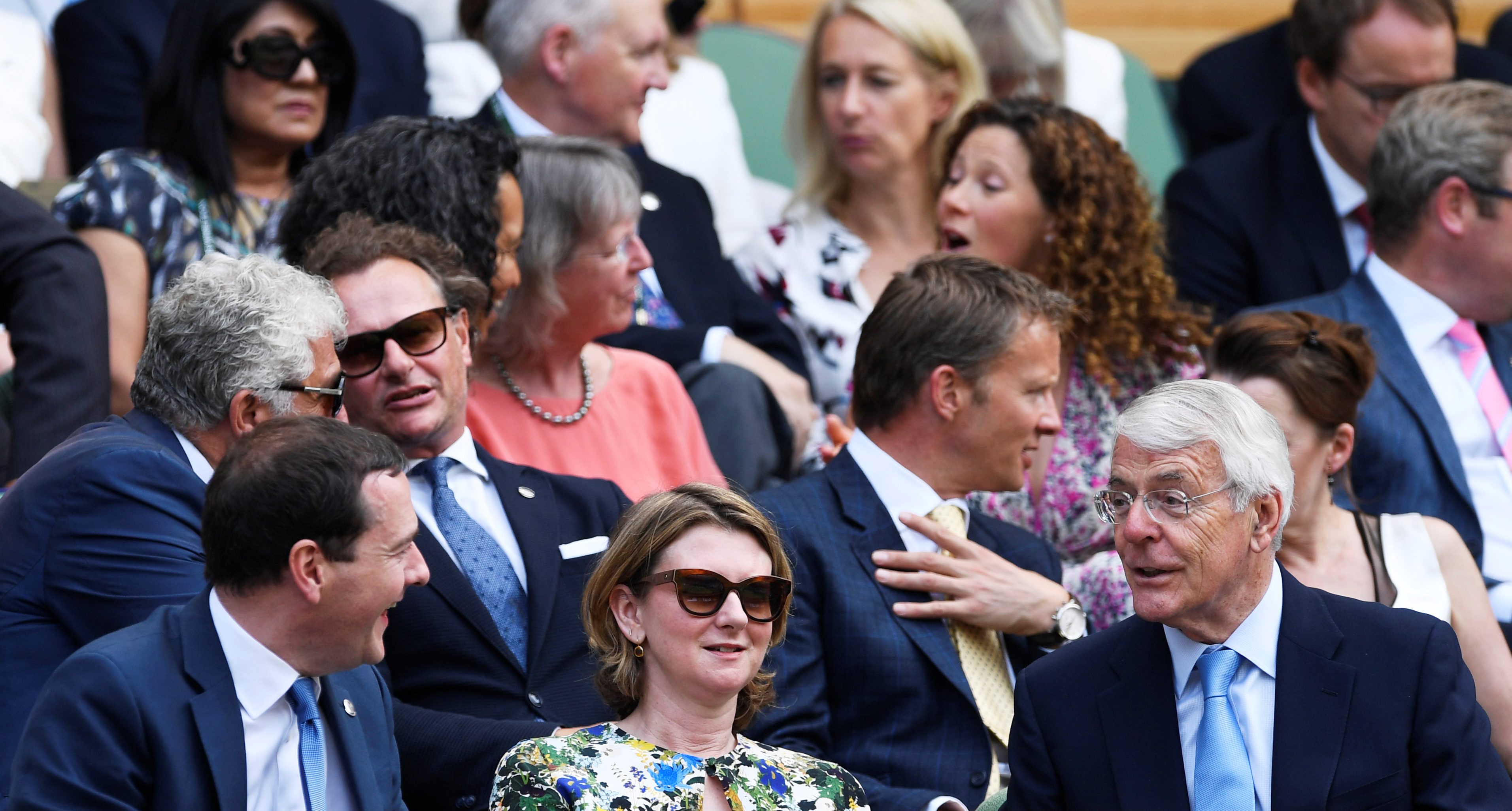 أثرياء العالم يفرون من المملكة المتحدة بمليارات الدولارات بسبب سياسة «الضريبة»