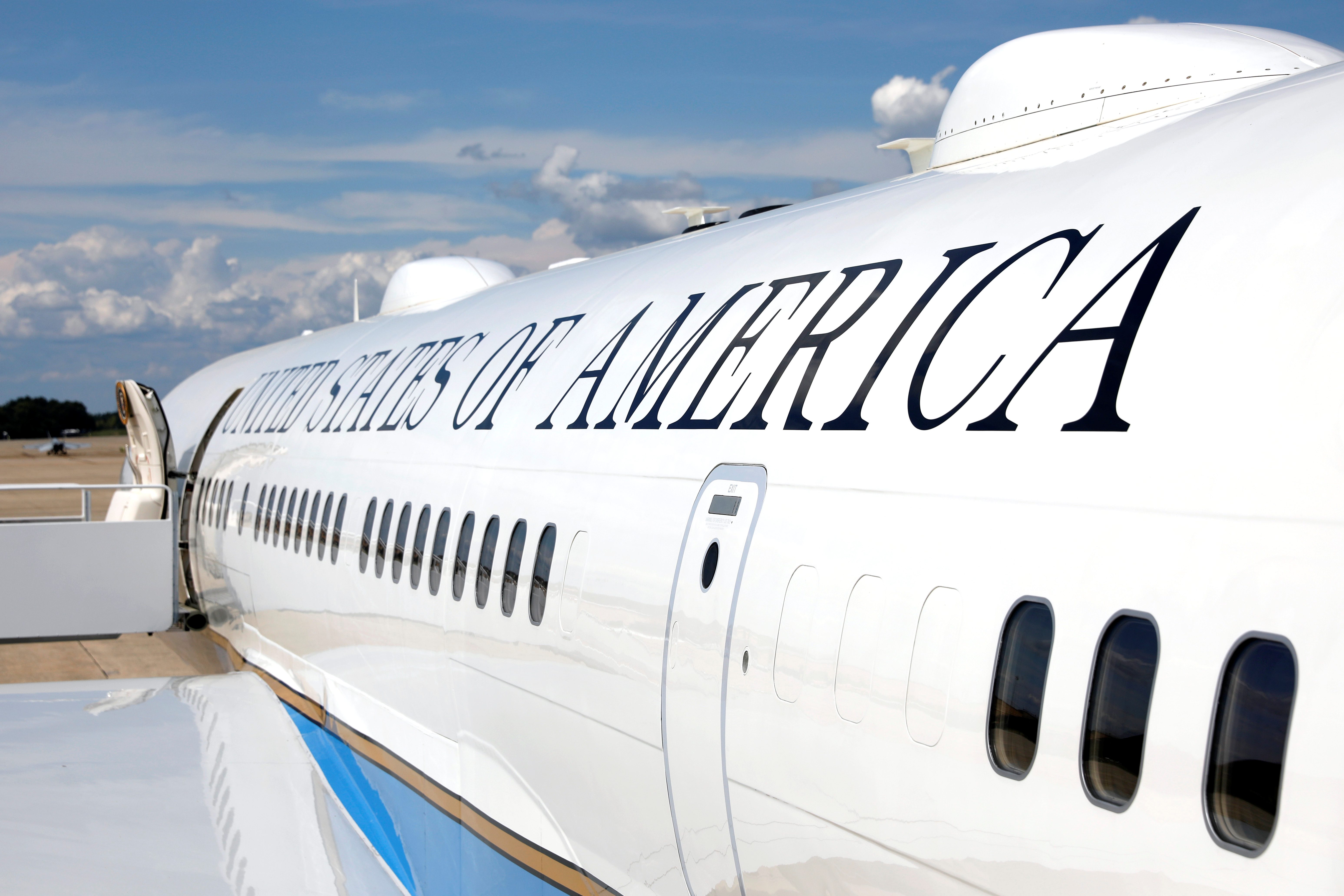 ترامب أسطول طائرات أمريكية