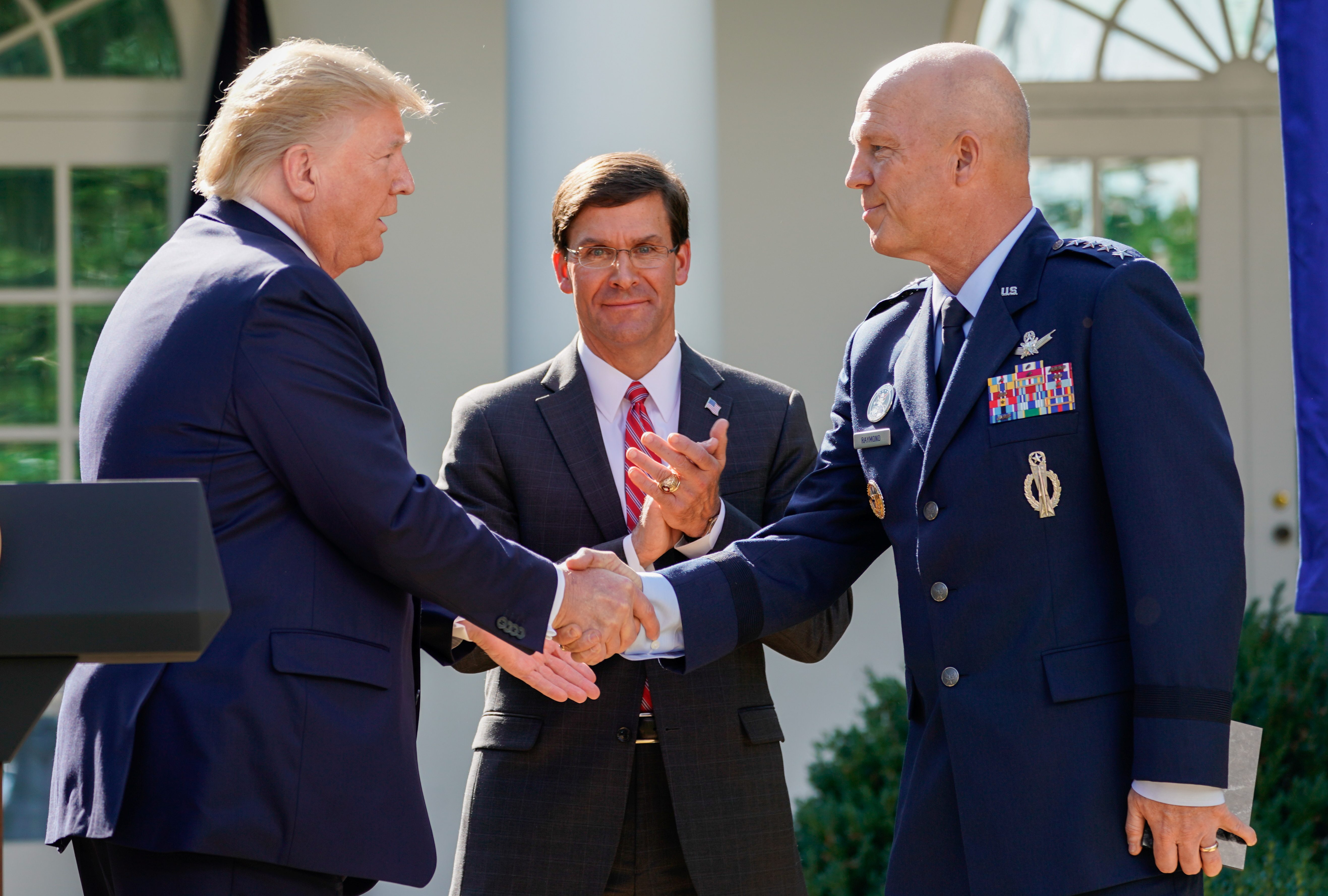 قاعدة عشكرية في الفضاء أمريكا