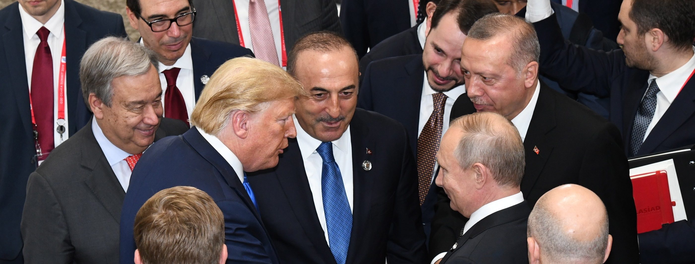 أمريكا تخسر كثيراً.. لماذا لا يستطيع ترامب منع بوتين من اجتذاب حلفاء واشنطن؟