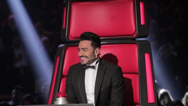 تامر حسني يعلن مغادرة The Voice Kids ويوضح السبب.. دنيا سمير غانم وحسين الجسمي مرشحان للجنة التحكيم