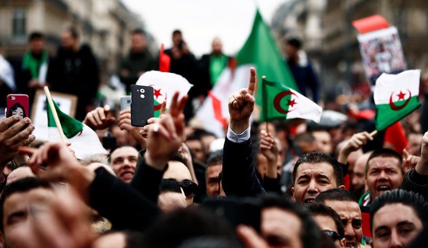 الحراك في الجزائر
