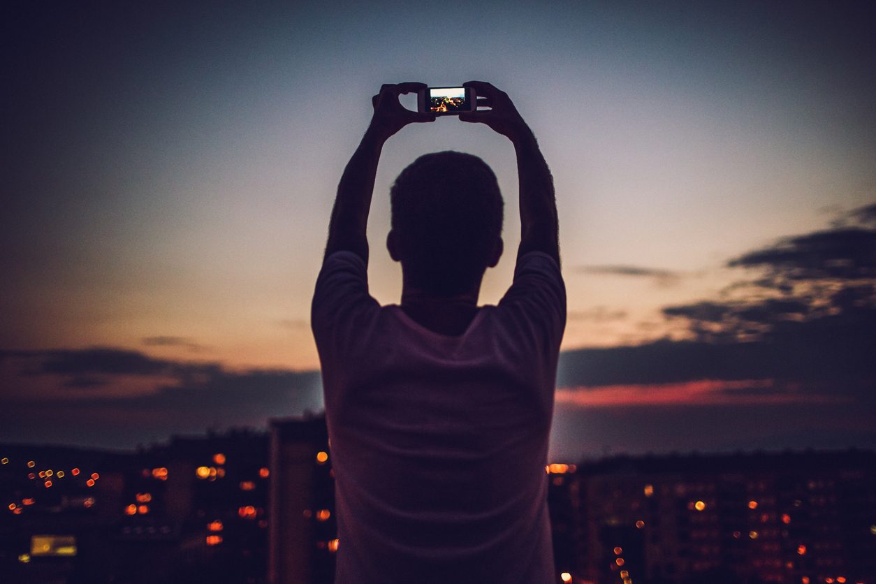 كيف تلتقط صوراً ليلية