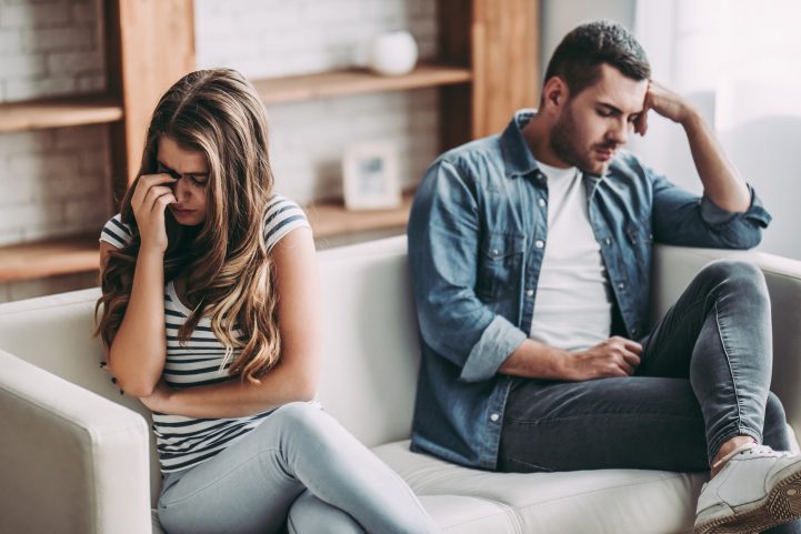 iStock\ لا تستمر بمحاولة إصلاح علاقة استغنى عنها شريكك فعلياً