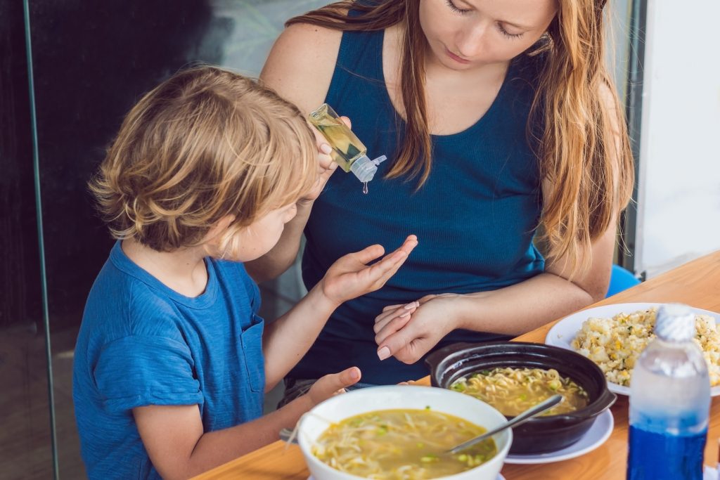 مطهر اليدين