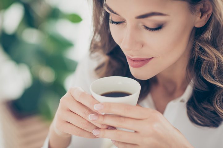 iStock\ شرب فنجان أو اثنين يومياً لن يشكل ضرراً