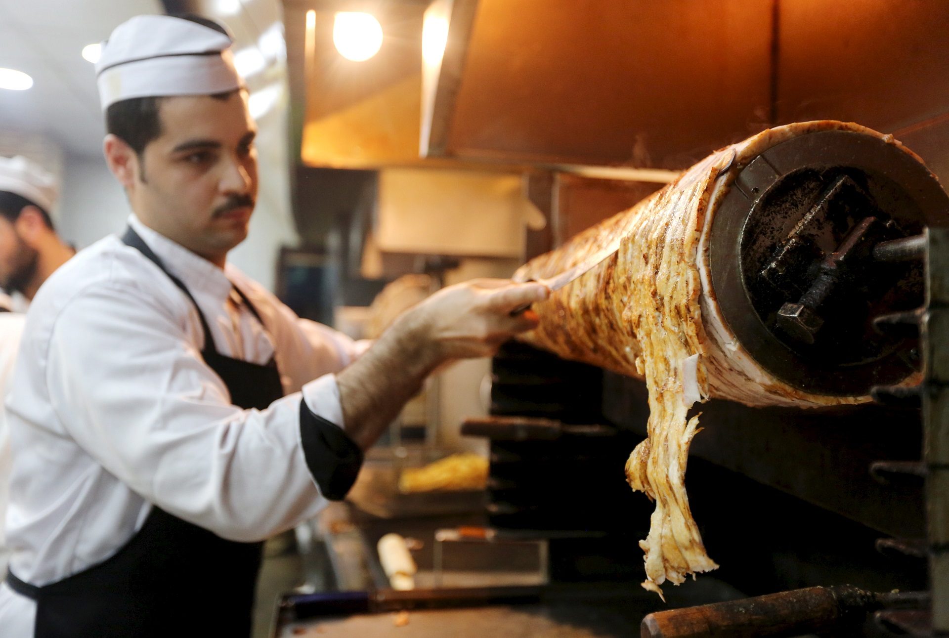 حملات العداء تجاه السوريين في مصر.. ليست بريئة فماذا تخفي هذه المرة؟