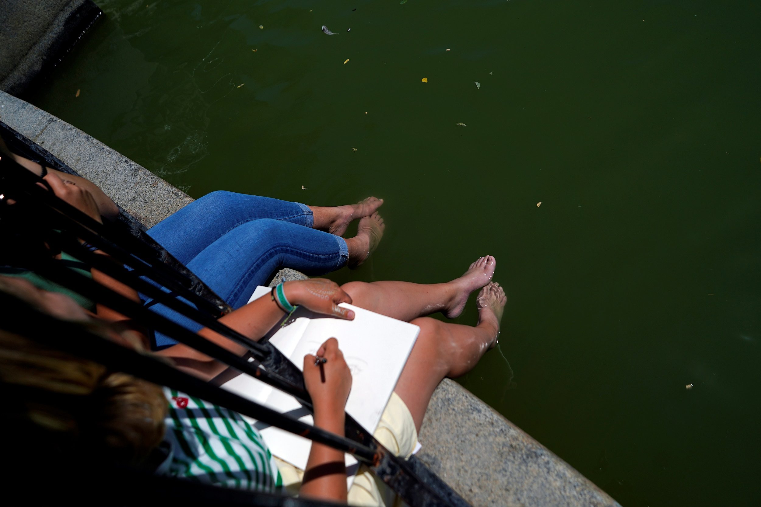 عبودية النساء اسكتلندا الاتجار بالبشر