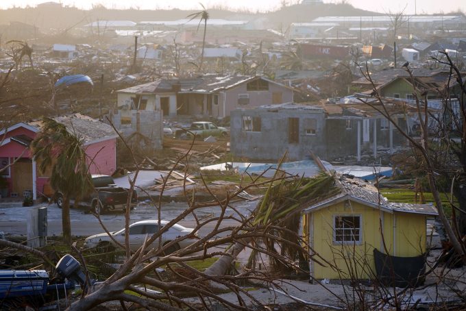 عشرات القتلى في جزر الباهاما بسبب إعصار دوريان المُدمِر