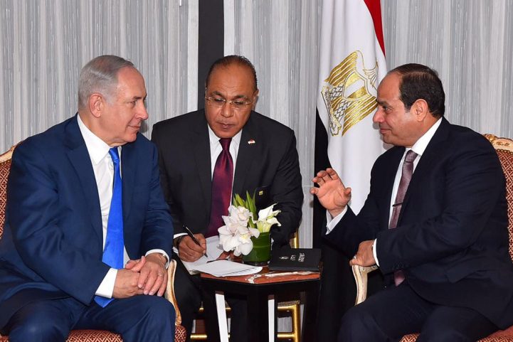 الرئيس المصري عبدالفتاح السيسي وبنيامين نتنياهو/ رويترز