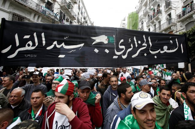 الدستور أولاً أم الانتخابات؟ نقاط الاتفاق والاختلاف بين القوى السياسية الجزائرية بشأن انتخابات الرئاسة