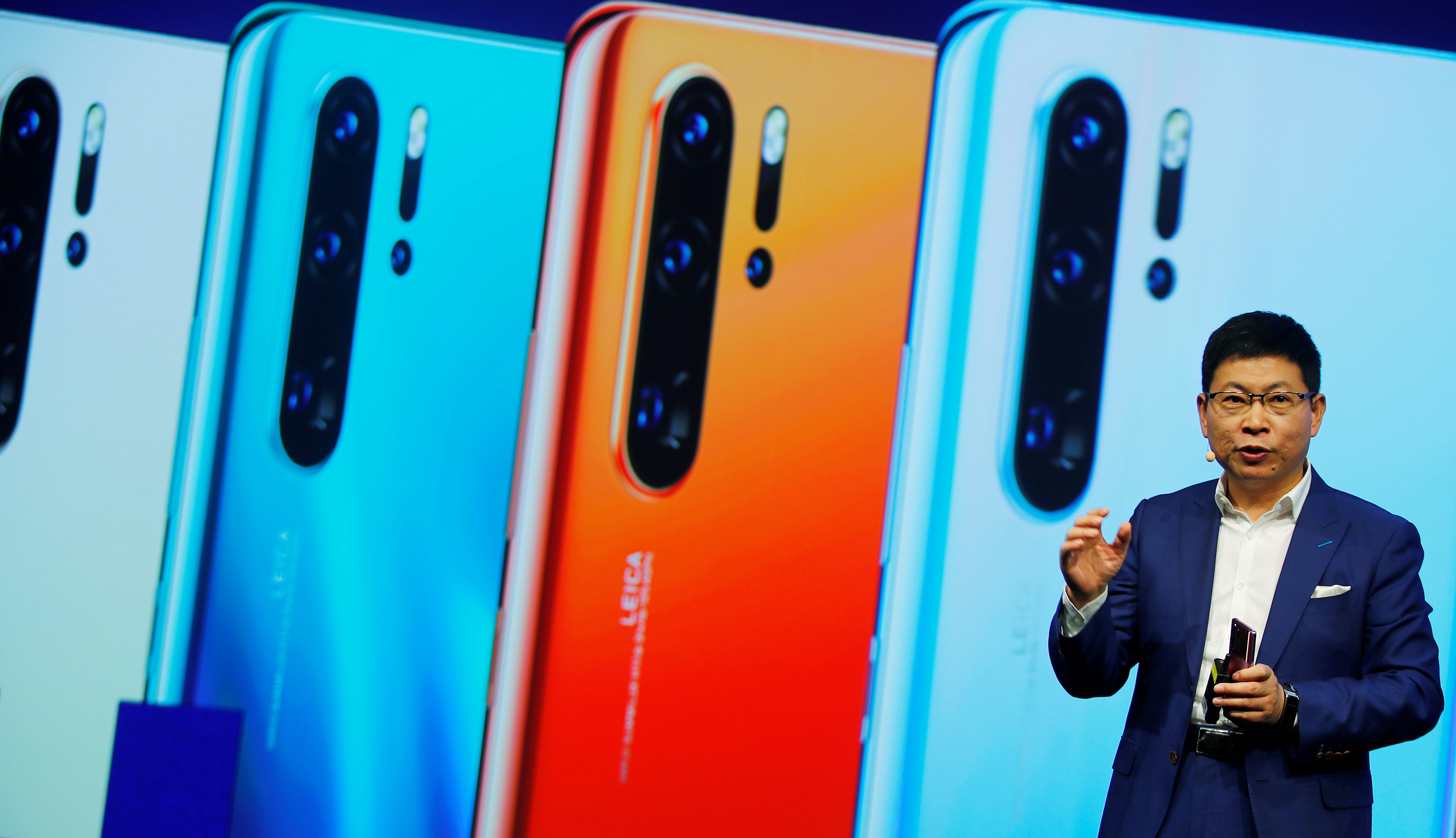 أمريكا تحذر الخليج من هواوي وتقنية الجيل الخامس التي تقدمها