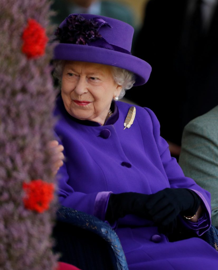 إليزابيث غاضبة من ابنة عمها لمحاولتها بيع رسائل سرية للعائلة الملكية