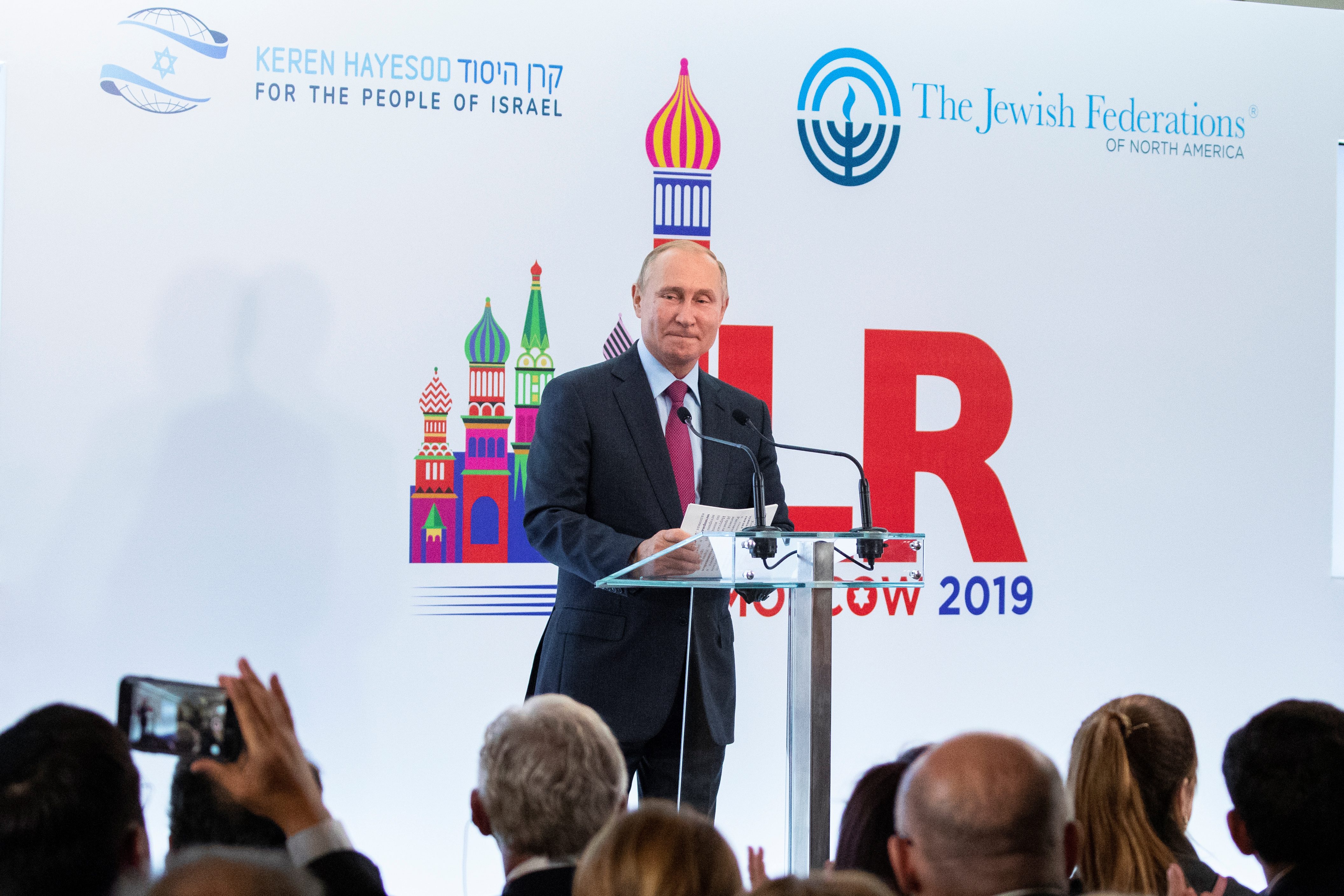 بوتين يستهزئ بأمريكا بعرضه على السعودية شراء منظومات دفاع جوية روسية