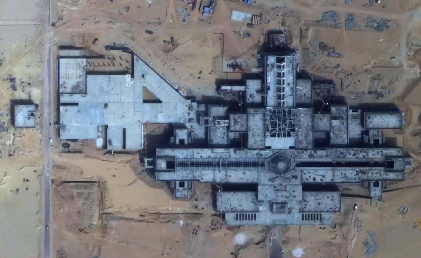 فيديو لقصر السيسي الذي تبلغ مساحته 2.5 مليون متر، وتكلفة طابق منه مليارا جنيه