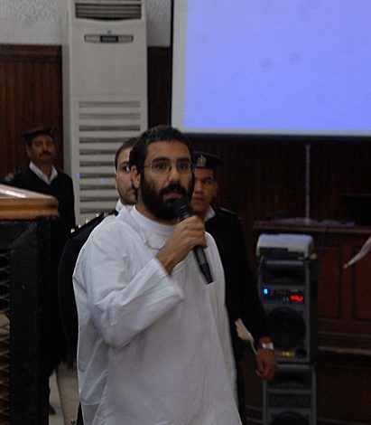 الناشط المصري البارز علاء عبد الفتاح - مواقع التواصل