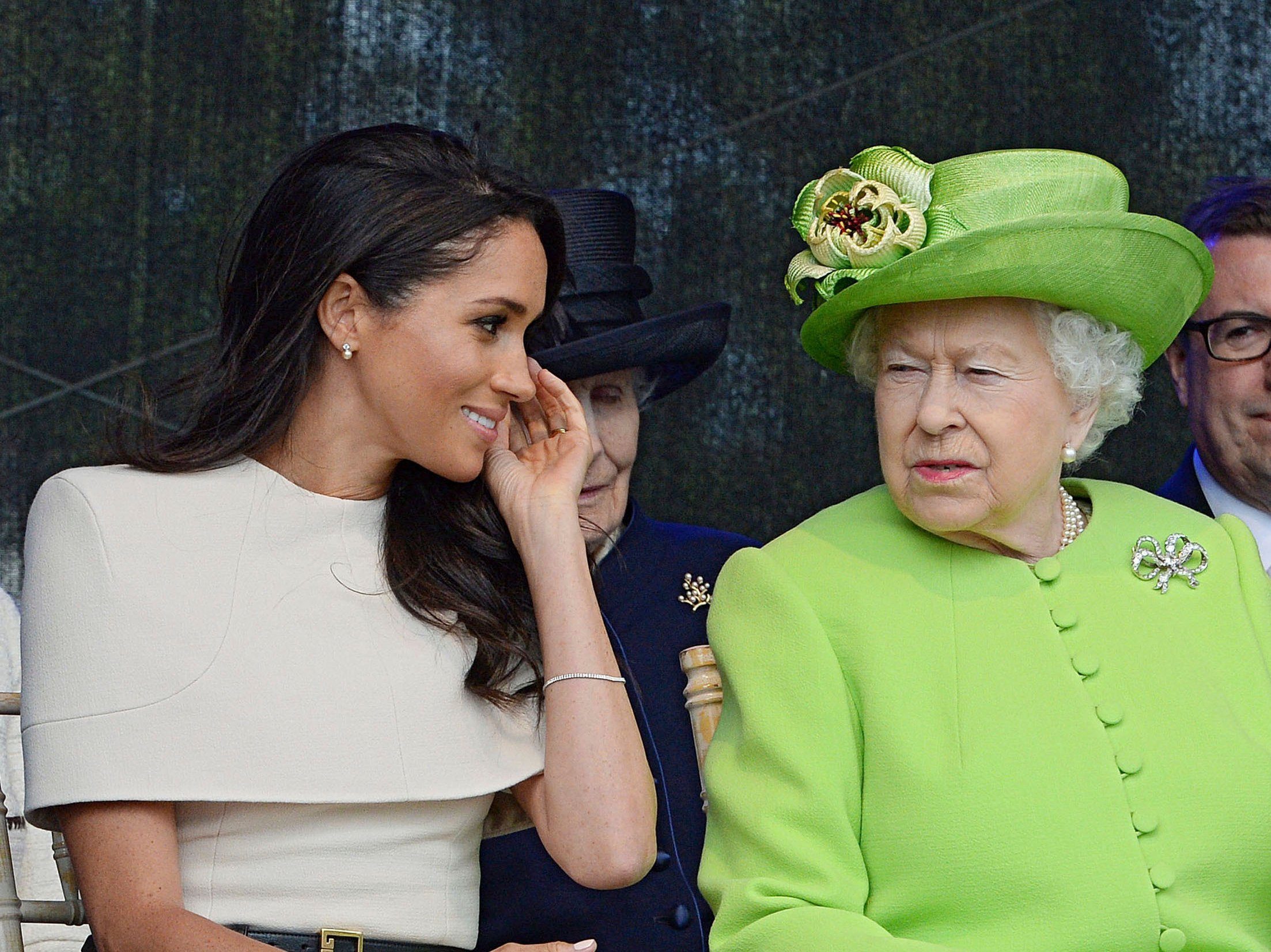 ميغان ماركل الملكة إليزابيث