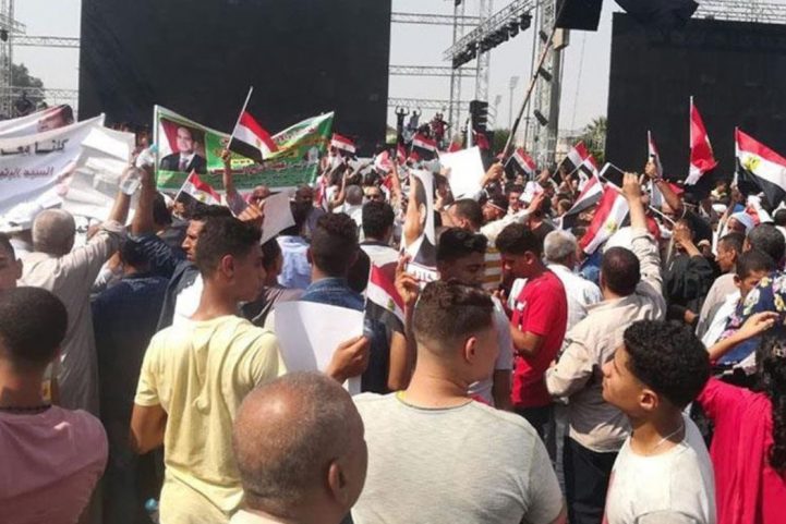 حشد من أمام المنصة في مدينة نصر لتأييد السيسي/تويتر