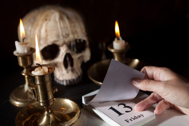 istock \ إذا صادف يوم الجمعة 13 الشهر فهذا دليل شؤم عند البعض 