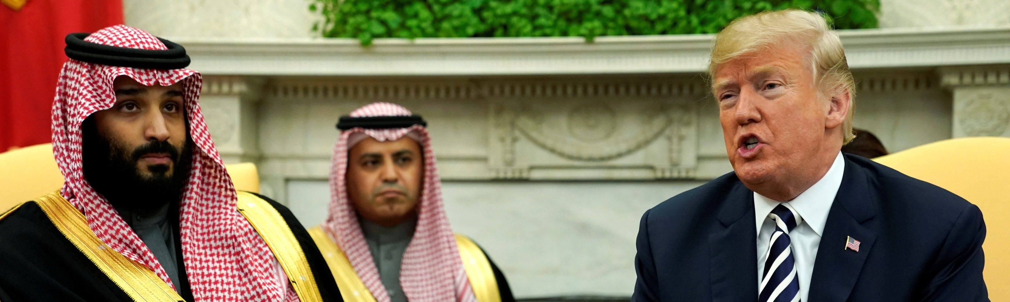 البيت الأبيض يقيّد الاطلاع على مكالمات ترامب مع ولي عهد السعودية وبوتين