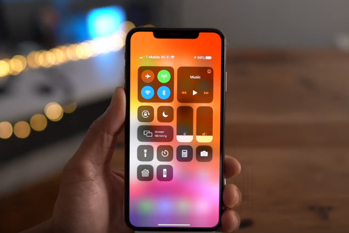 Social Media/ مميزات إصدار iOS 13 الجديد