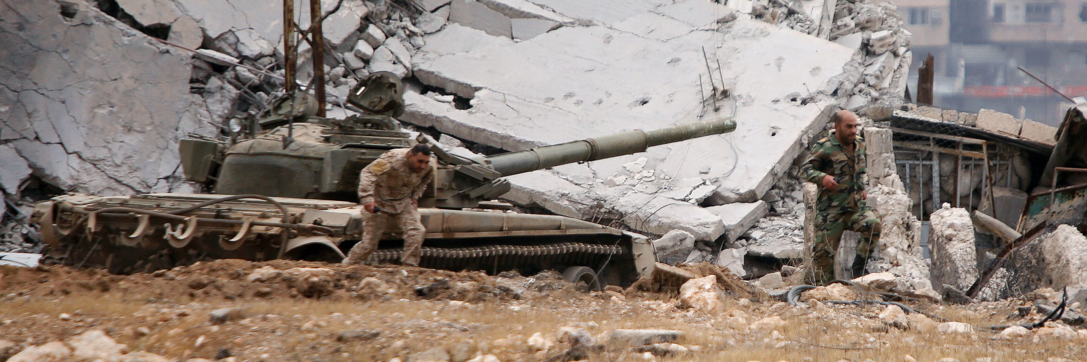 الأزمة السورية ستدخل عامها التاسع.. إذا كان الكل يريد حلاً سياسياًَ، فلماذا الحرب ما زالت مستمرة؟