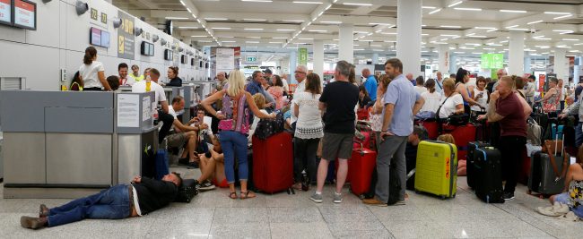 إفلاس توماس كوك يضر مصر؟ 600 ألف مسافر في ورطة و22 ألفاً فقدوا أعمالهم