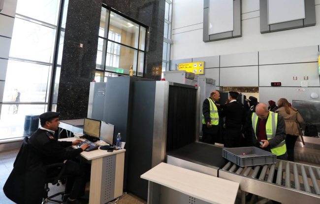 بعد 4 سنوات من حظر السفر إليها.. بريطانيا تعلن عودة الطيران إلى شرم الشيخ