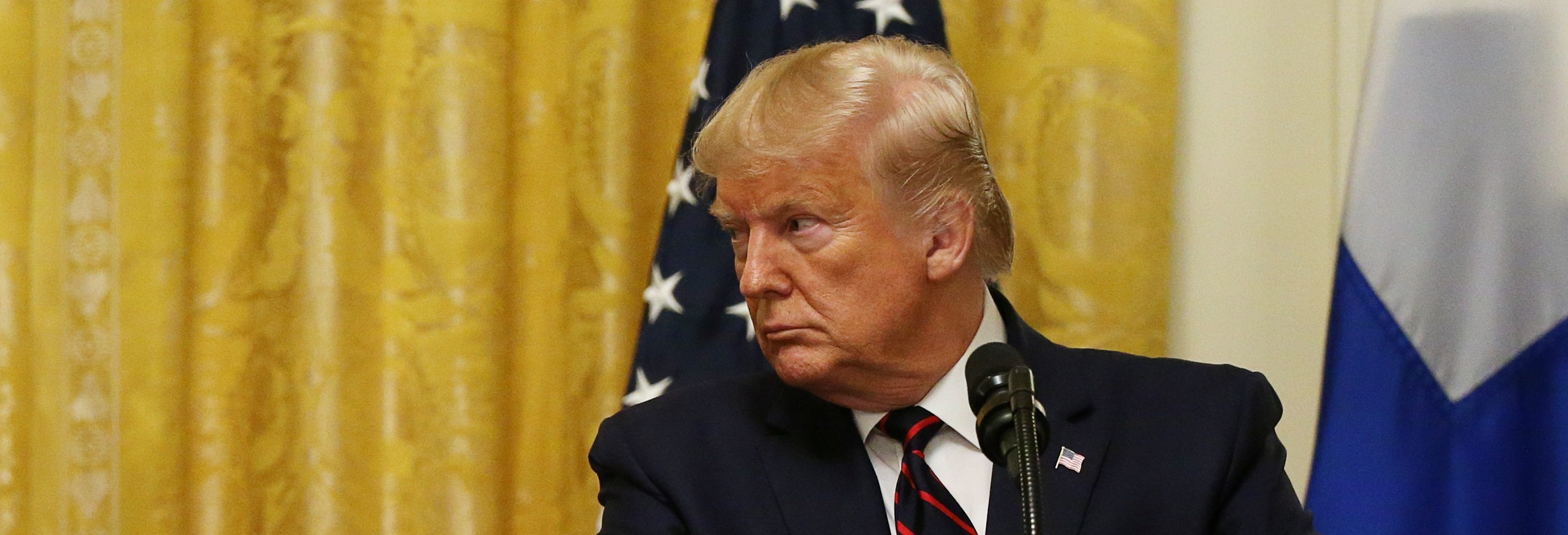 النواب الأمريكي يبعث مذكرة  تُلزم البيت الأبيض بكشف وثائق عن الاتصال مع أوكرانيا